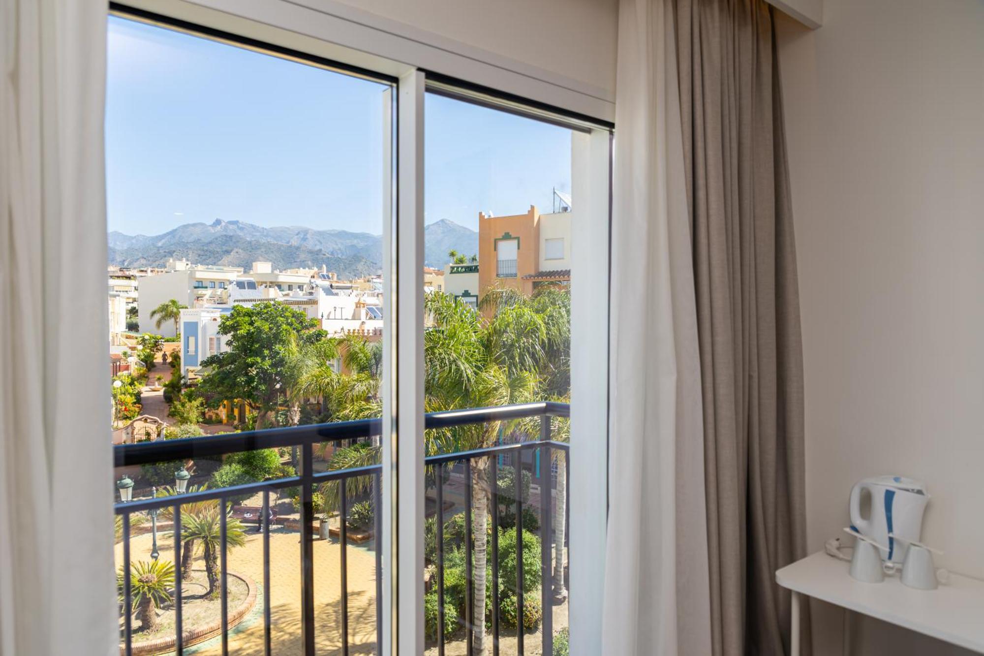 Perla Marina Hotel Nerja Luaran gambar